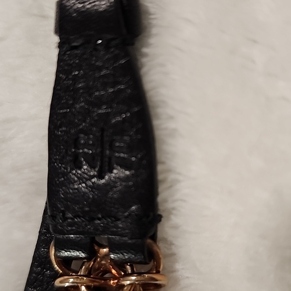 PRADA - Picture 4 of 6